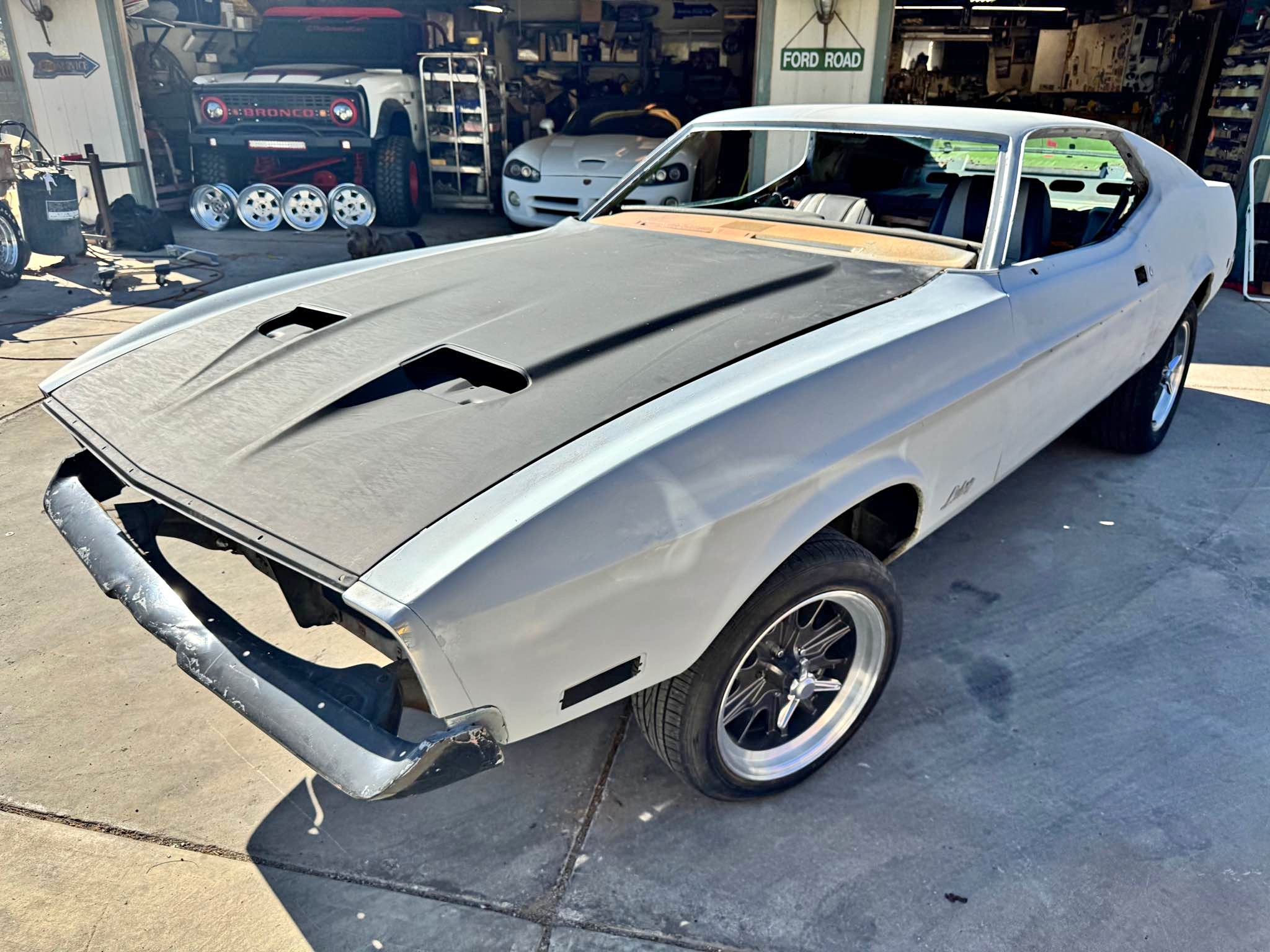 1972 Ford Mustang - Mach 1 Fastback