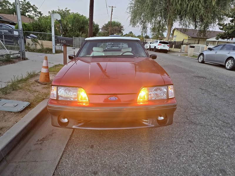 1990 Ford Mustang