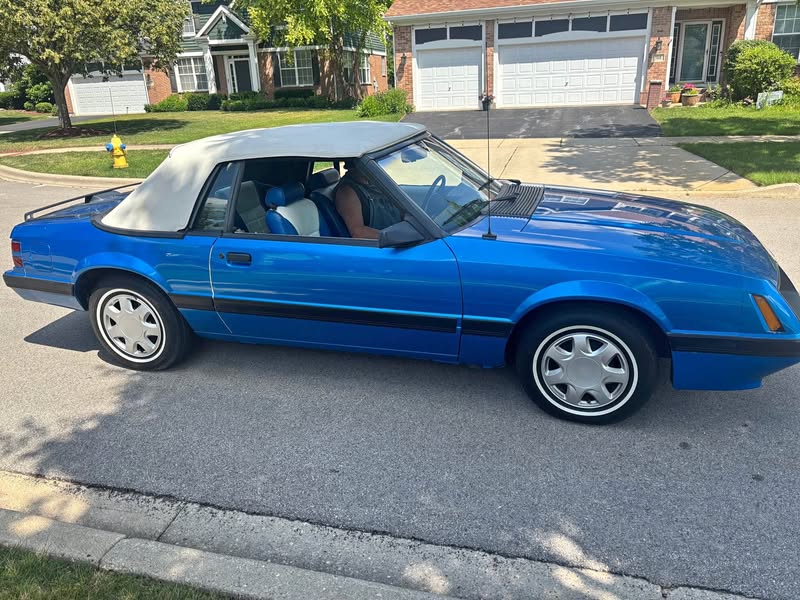 1986 Ford Mustang - LX Convertible 2D
