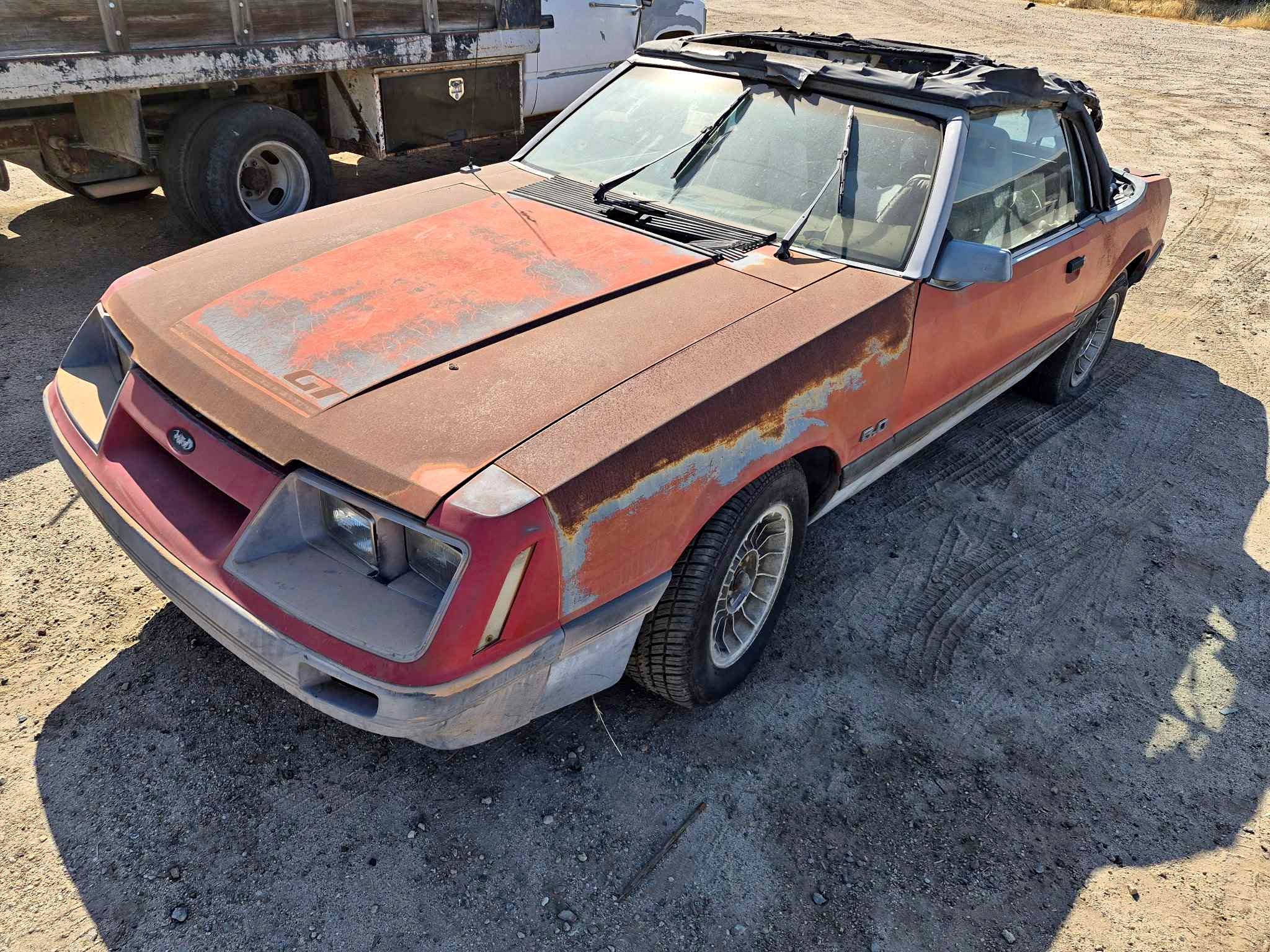 1985 Ford Mustang - GT Convertible 2D