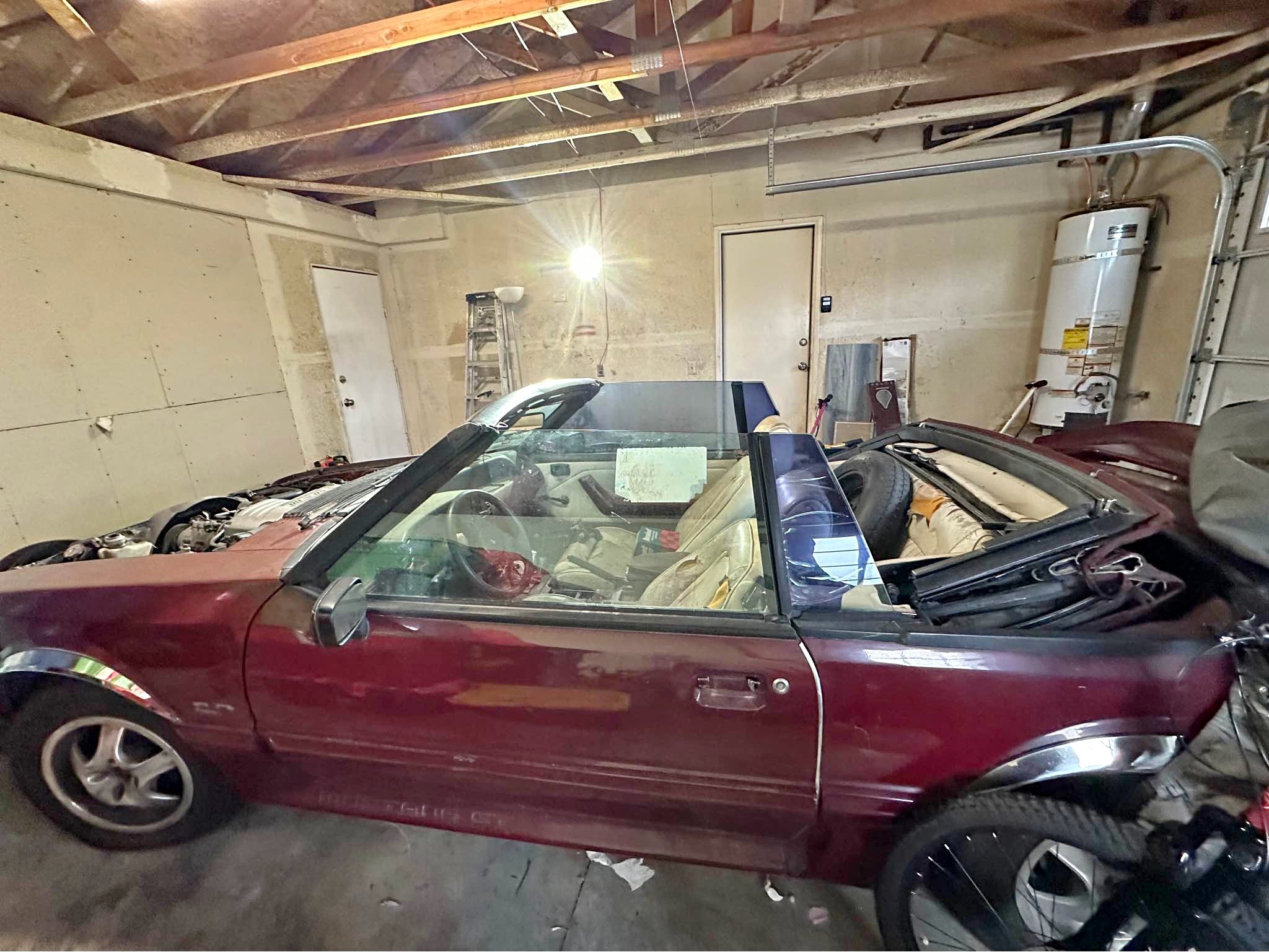 1990 Ford Mustang - GT