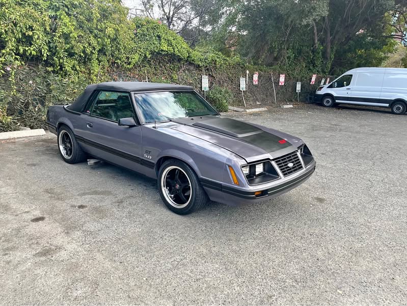 1983 Ford mustang gt