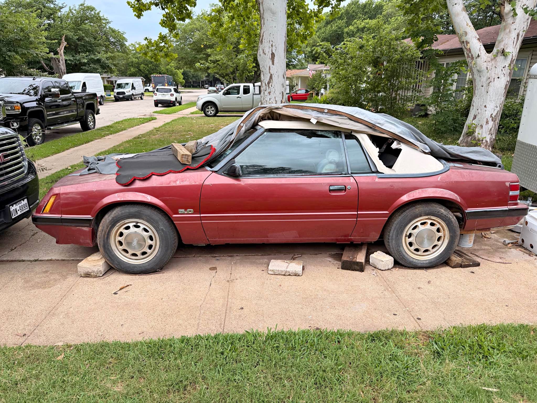 1985 Ford Mustang - GT Convertible 2D