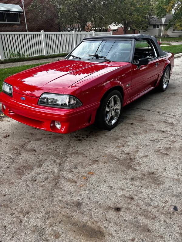 1992 Ford Mustang - GT Convertible 2D