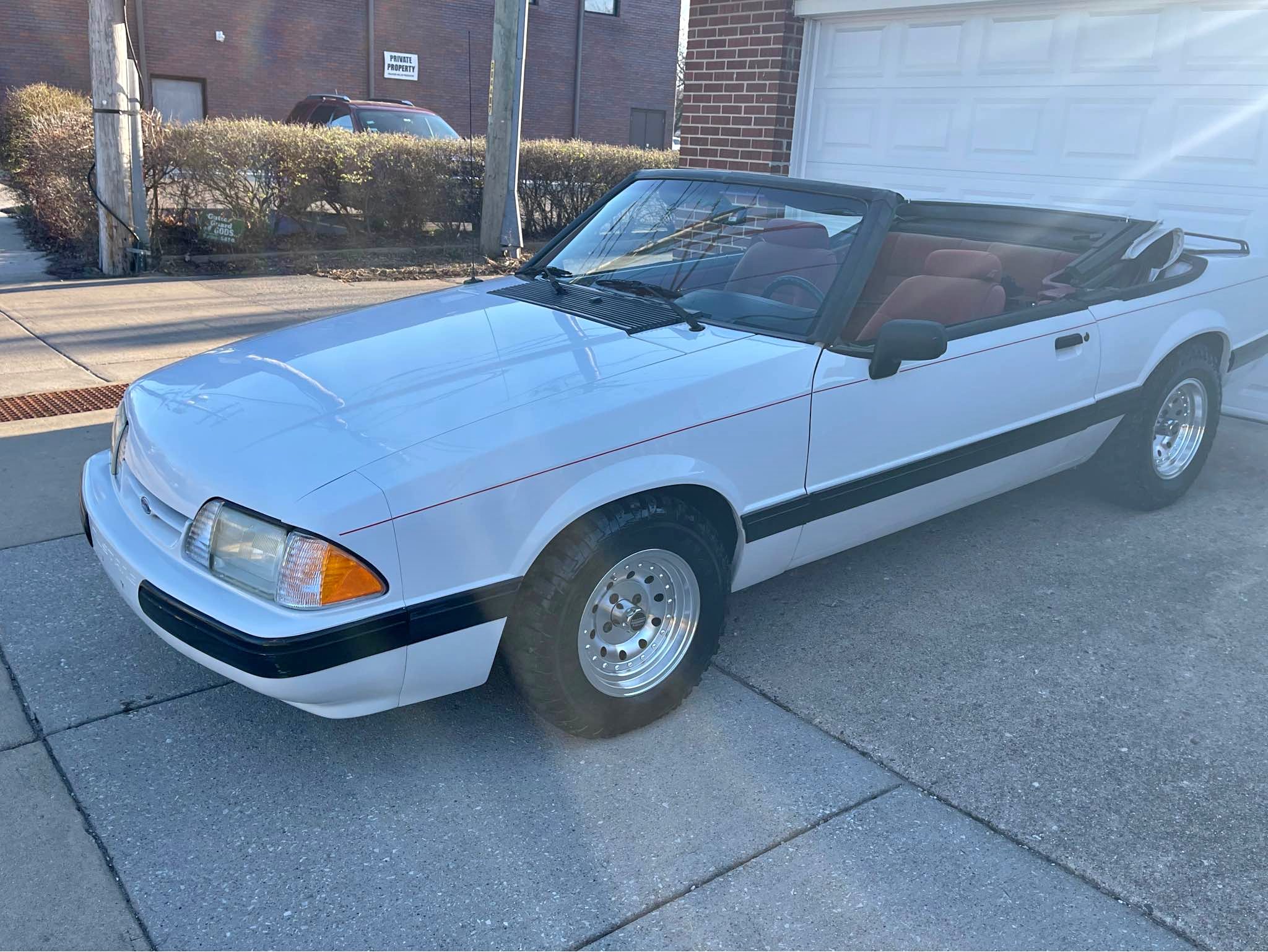 1989 Ford Mustang - LX Convertible 2D