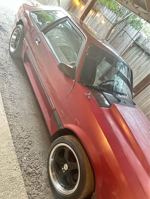 1989 Ford Mustang - gt