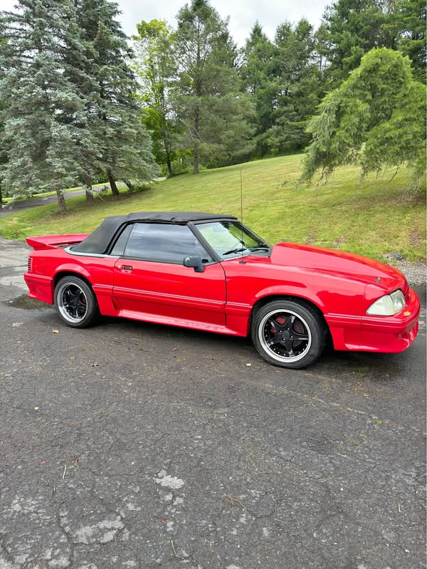 1993 Ford Mustang - GT