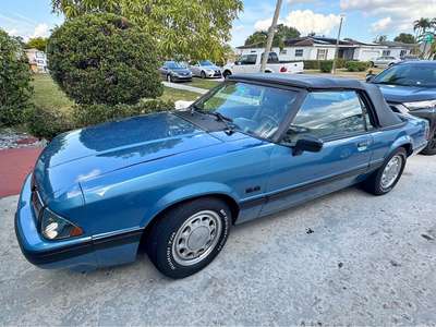1989 Ford Mustang - Convertible 2D