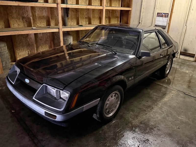 1985 Ford Mustang 5.0 v8