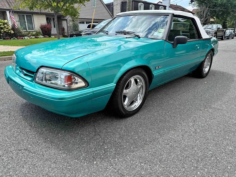 1993 Ford Mustang - Convertible 2D