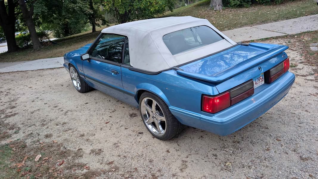 1992 Ford Mustang - LX Convertible 2D