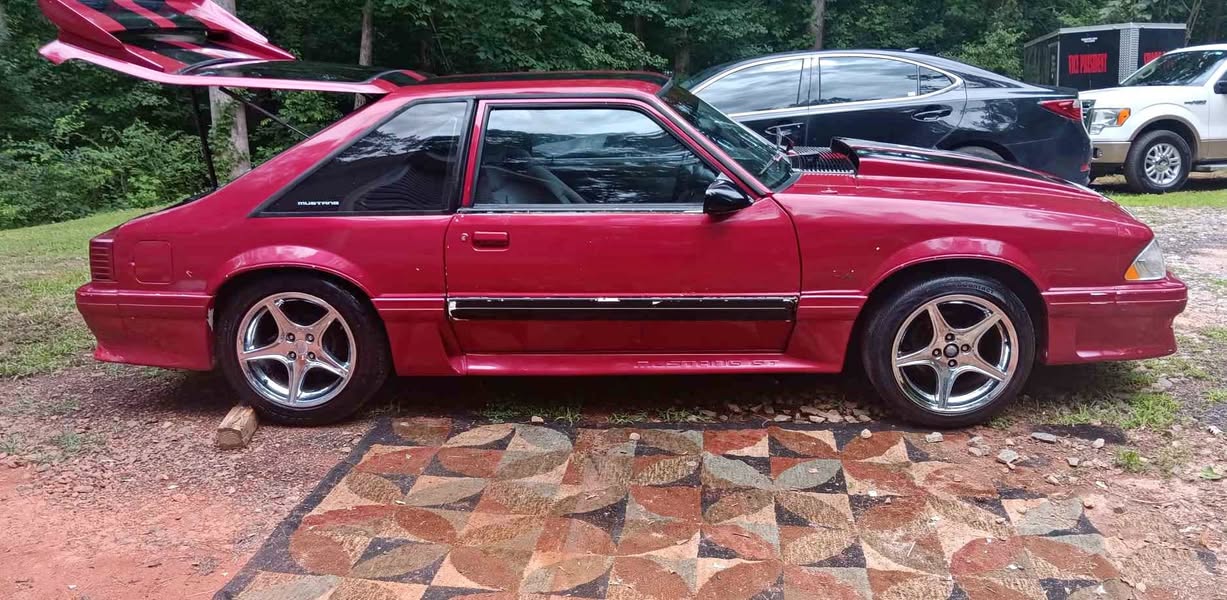 1988 Ford Mustang - Coupe 2D