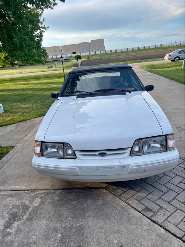 1992 Ford Mustang - Convertible 2D