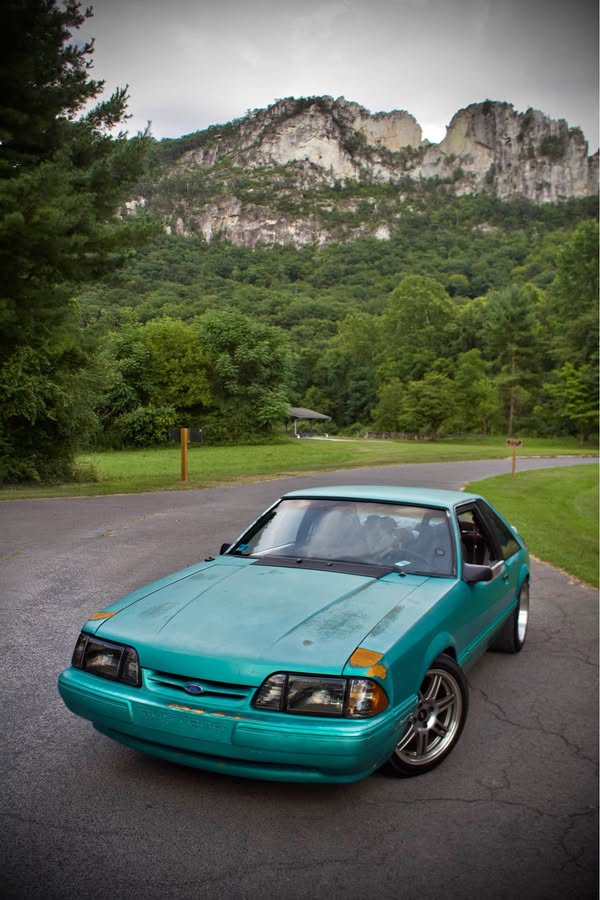 1992 Ford Mustang - Coupe 2D