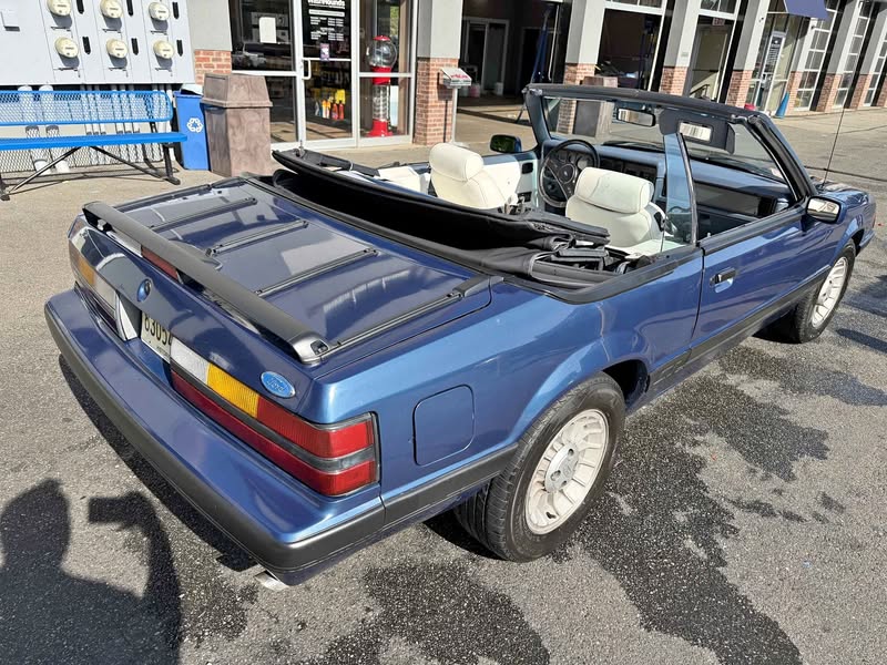 1986 Ford Mustang - GT Convertible 2D