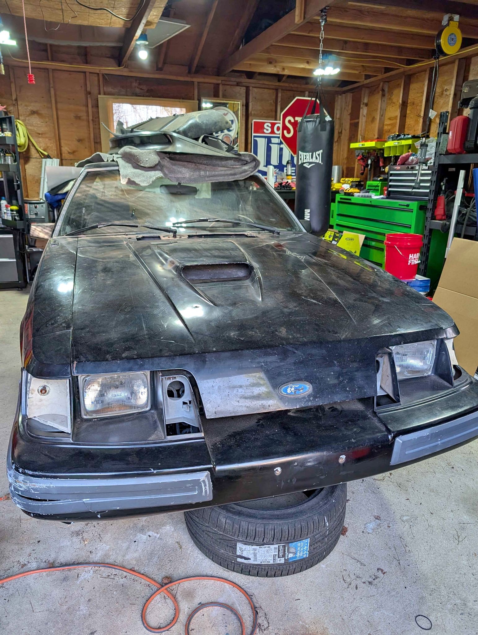 1985 Ford Mustang - Coupe 2D