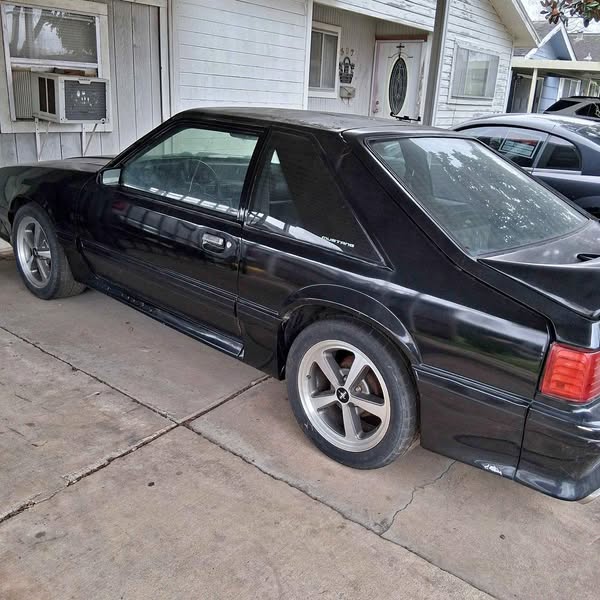 1988 Ford Mustang - Clasic
