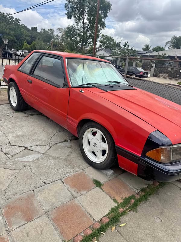 1992 Ford Mustang - Lx