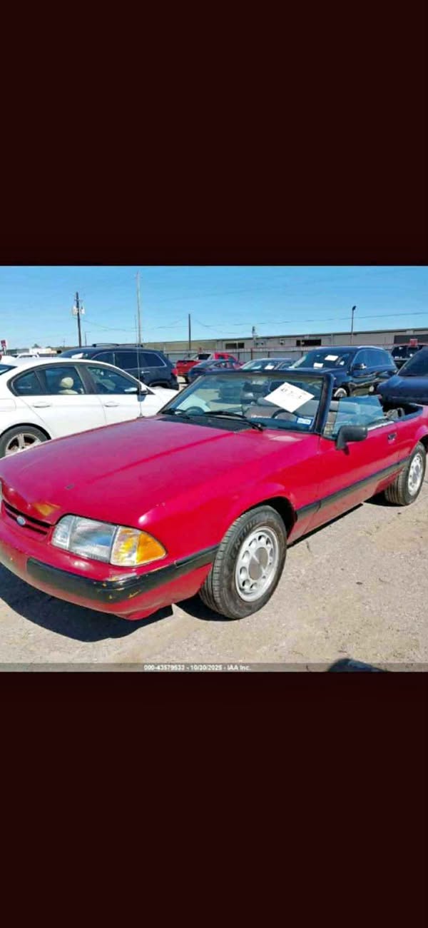1990 Ford Mustang - Convertible 2D