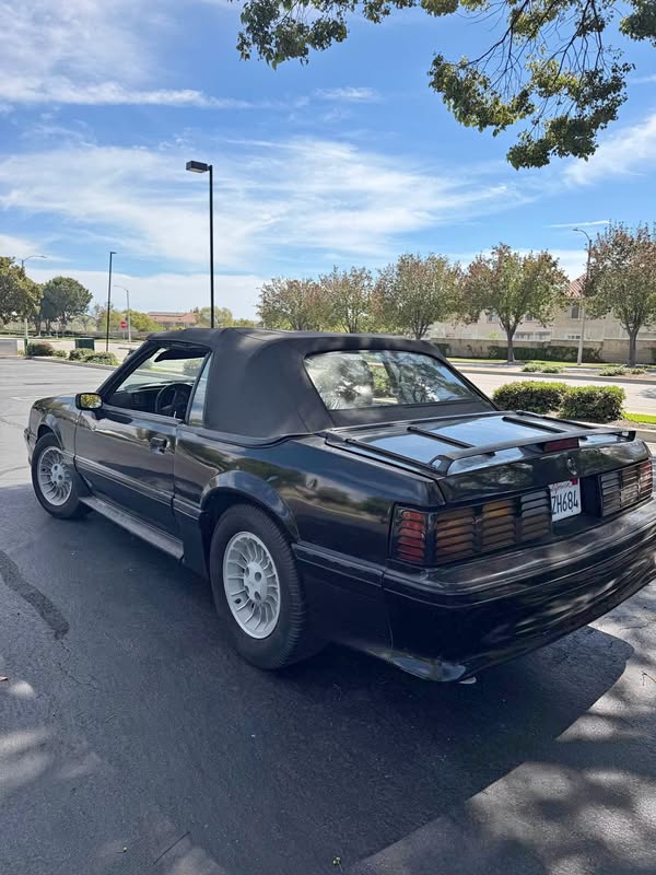 1988 Ford Mustang - GT Convertible 2D