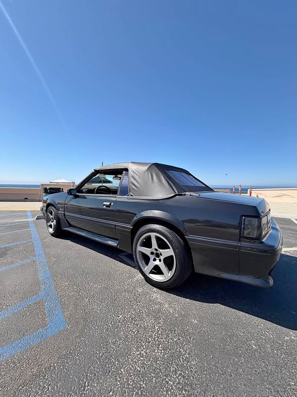 1992 Ford Mustang - GT Convertible 2D