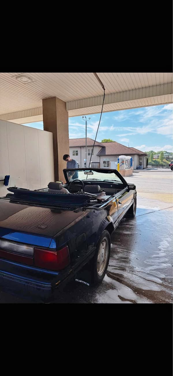 1990 Ford Mustang - LX 5.0