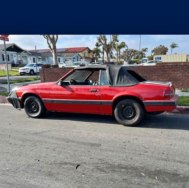 1986 Ford Mustang - Convertible 2D