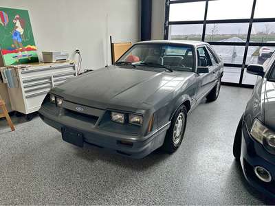 1986 Ford Mustang - GT