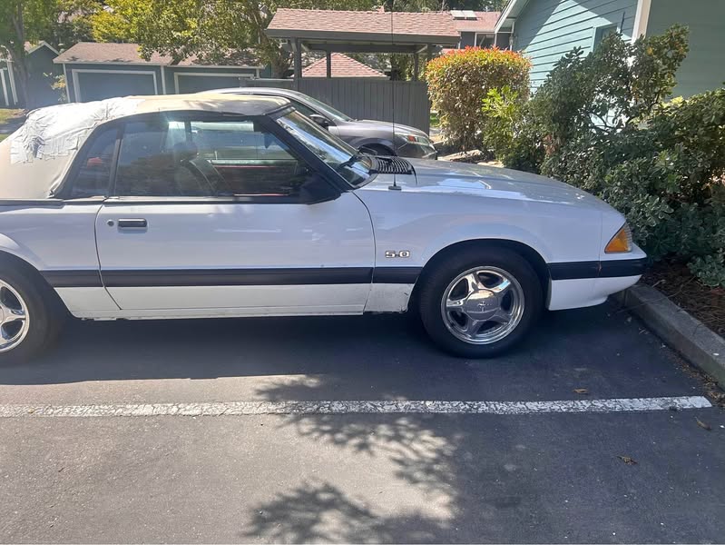 1987 Ford Mustang - Convertible 2D