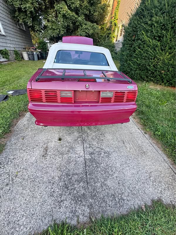 1987 Ford Mustang - Convertible 2D