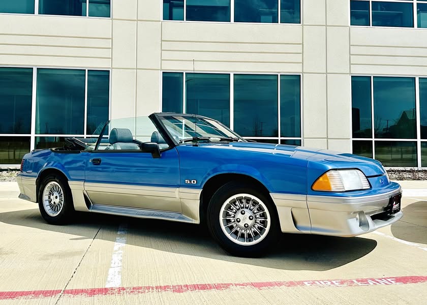 1989 Ford Mustang - GT Convertible 2D