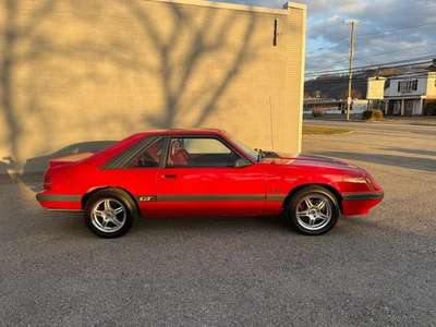 1986 Ford Mustang GT 2D Hatchback