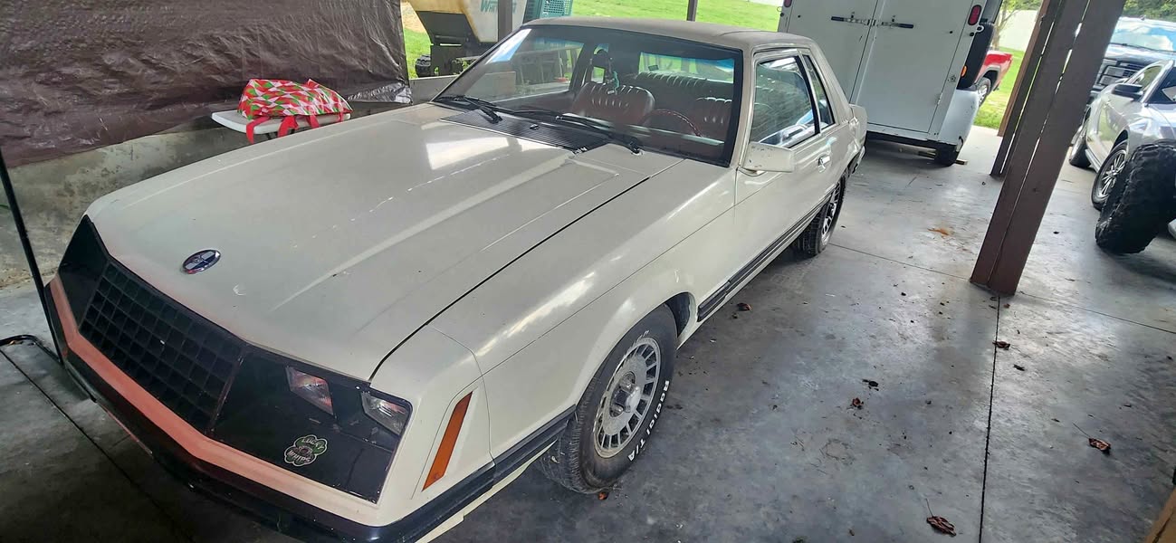 1979 Ford Mustang - Premium Coupe 2D