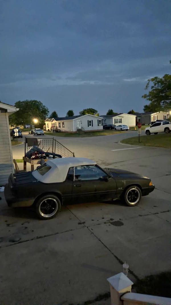 1992 Ford Mustang - LX 5.0 Convertible