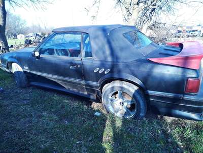 1989 Ford Mustang - Convertible 2D