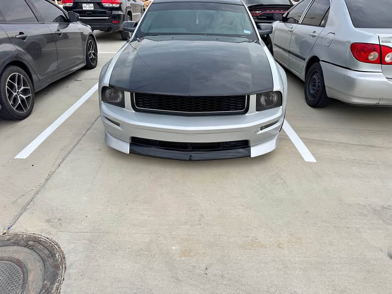 2005 Ford Mustang - GT Deluxe Coupe 2D
