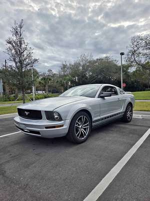 2006 Ford Mustang - V6 Coupe 2D