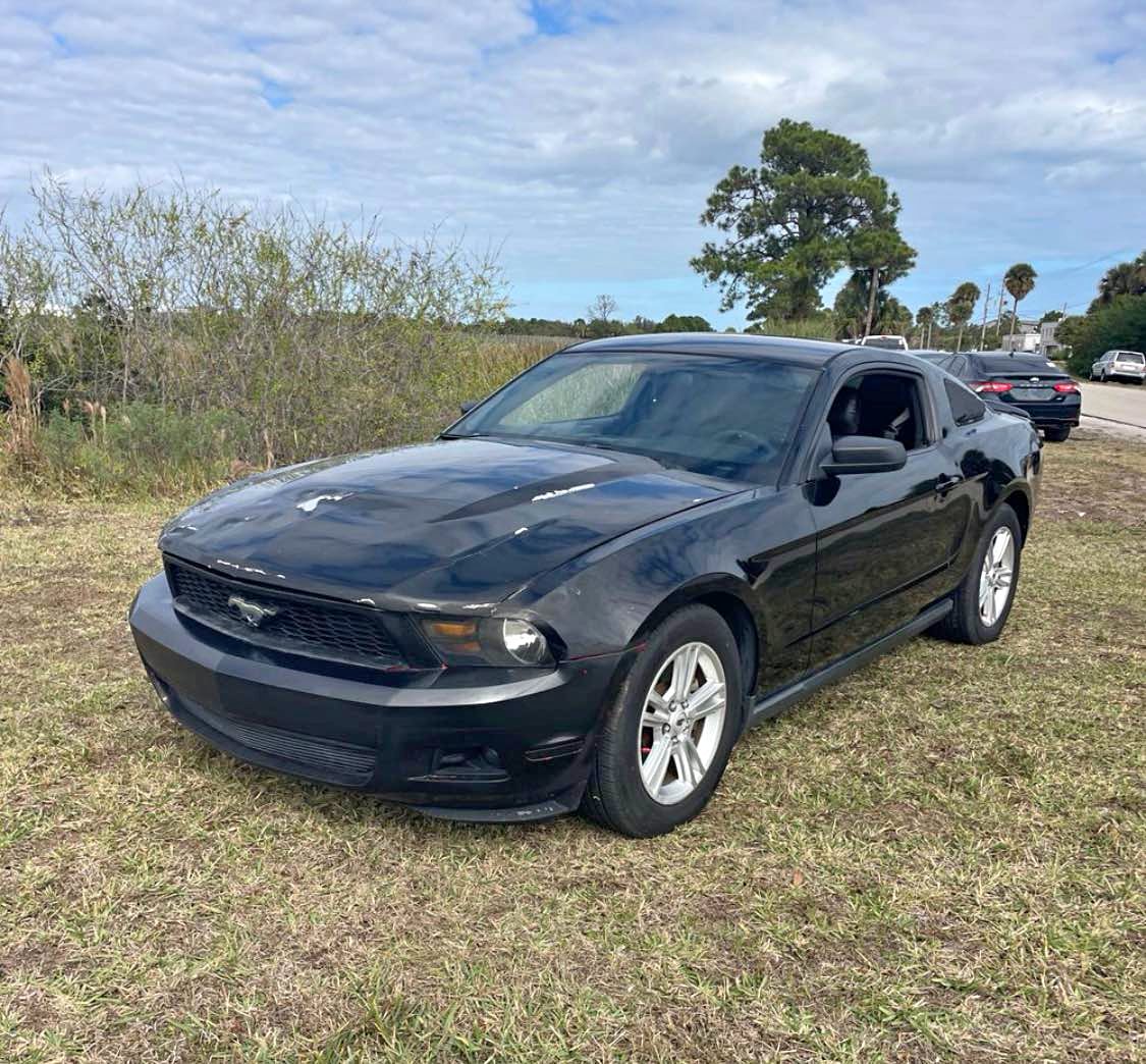 2012 Ford Mustang - 6V