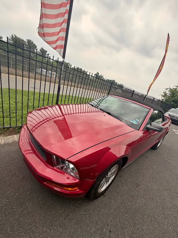 2005 Ford Mustang - V6 Premium Convertible 2D