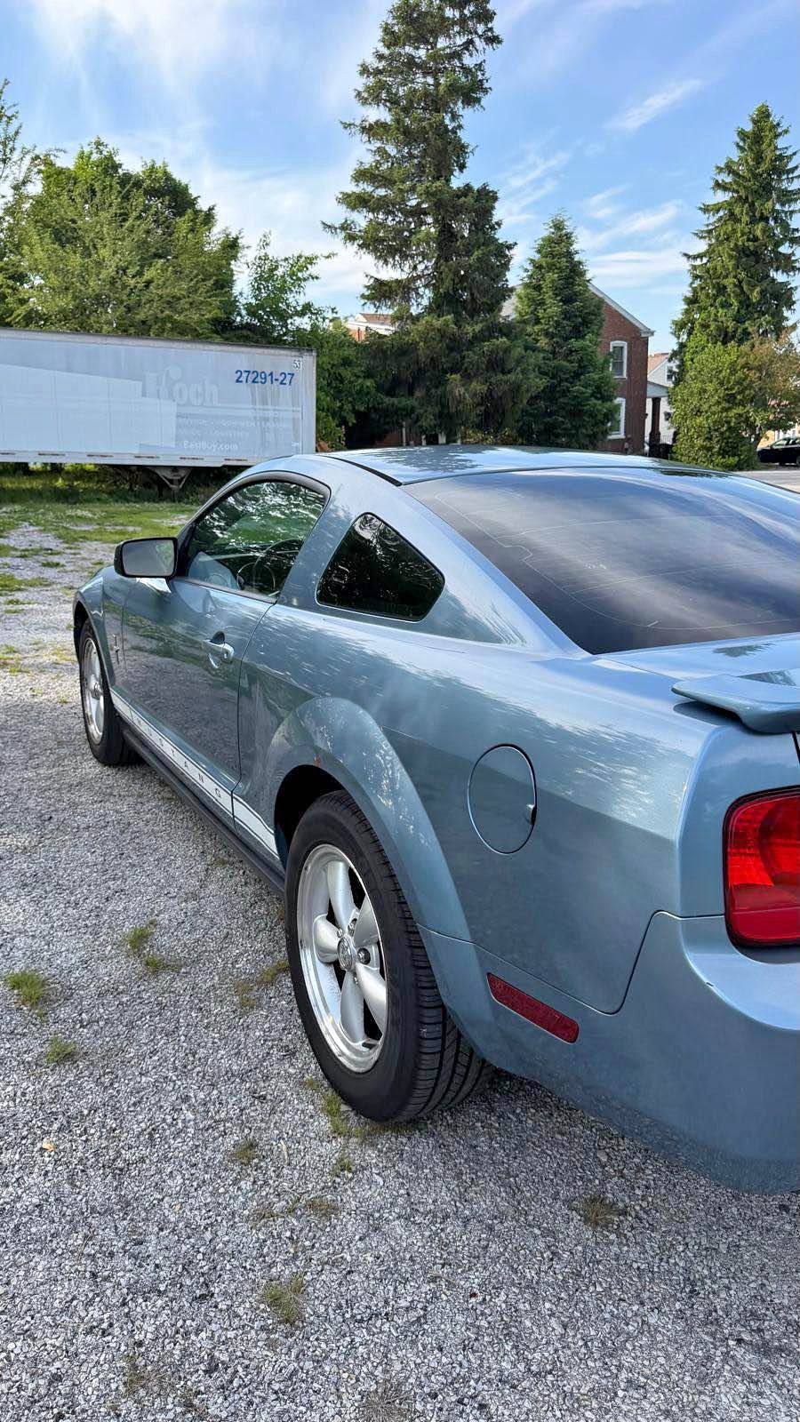 2007 Ford Mustang - V6 Coupe 2D