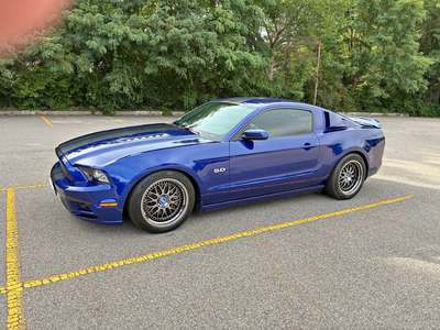 2014 Ford mustang gt