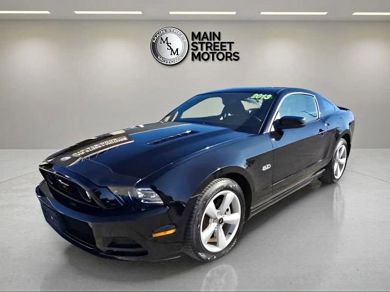 2013 Ford Mustang GT Coupe 2D