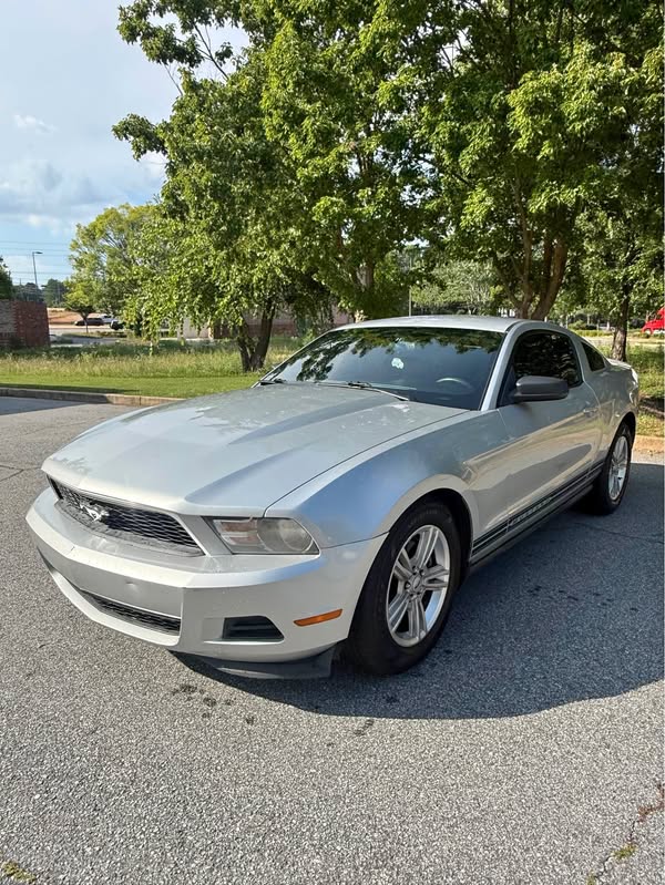2012 Ford Mustang - V6 Coupe 2D