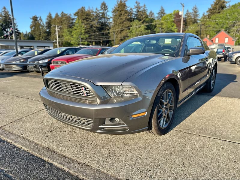 2013 Ford Mustang - V6 Coupe 2D