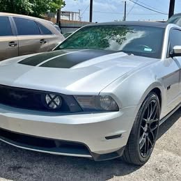 2010 Ford Mustang GT Coupe 2D