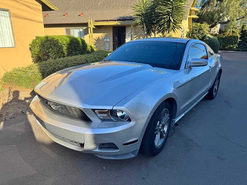 2010 Ford Mustang - Premium Coupe 2D
