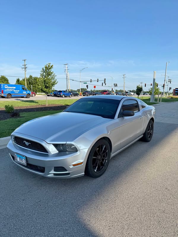 2014 Ford Mustang V6