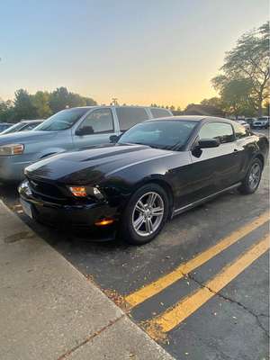 2010 Ford Mustang - V6 Coupe 2D