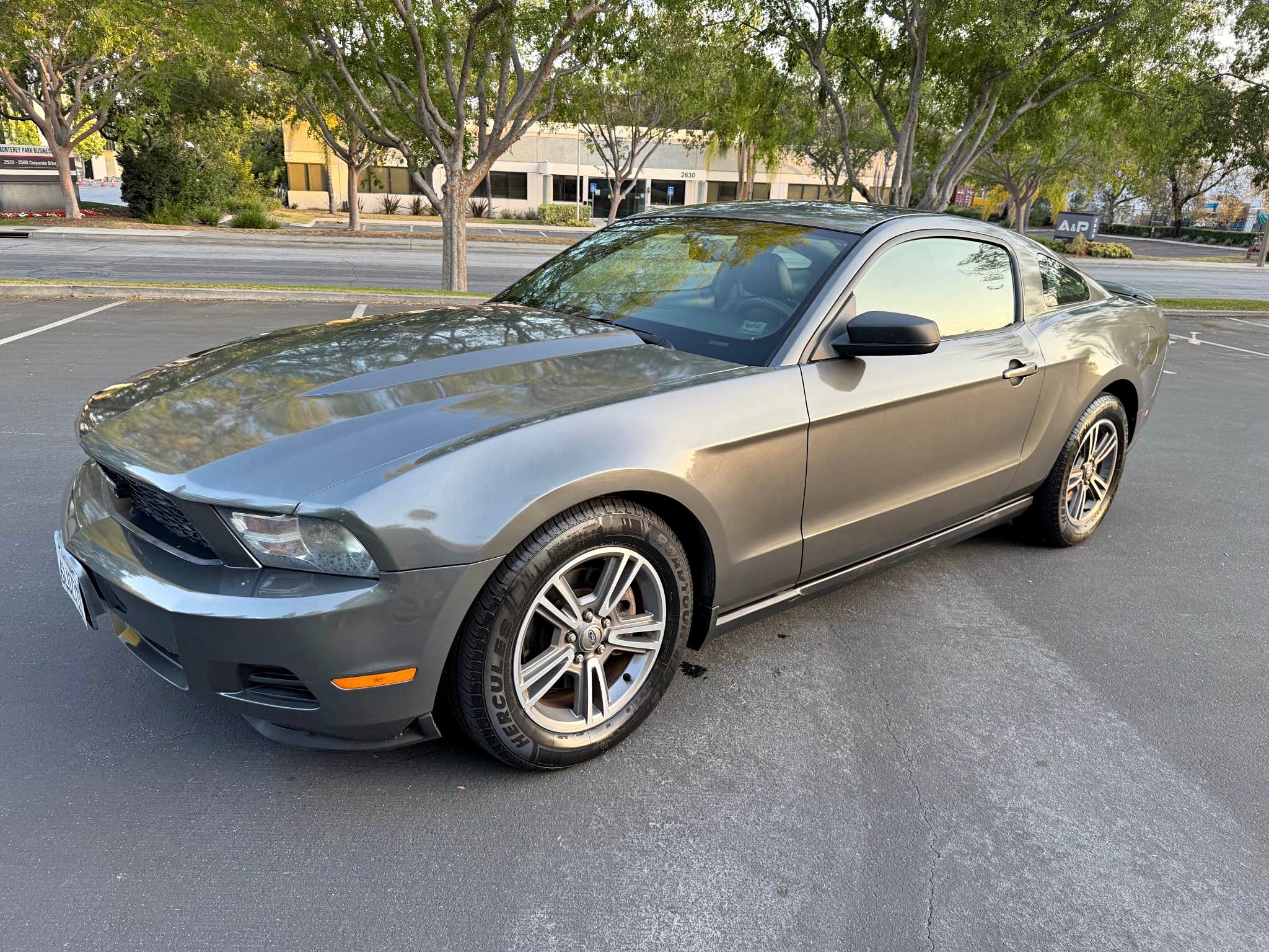 2011 Ford Mustang - V6 Coupe 2D