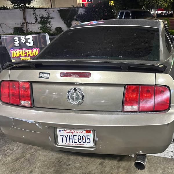 2005 Ford Mustang - V6 Coupe 2D